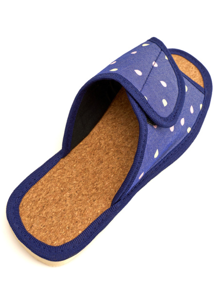 1c690bc2-9b49-425d-9eff-8fd212582b6b